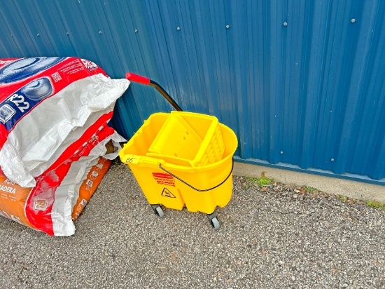 Commercial Mop Bucket