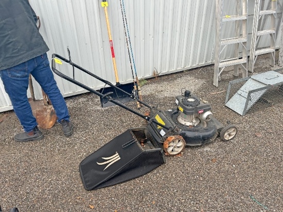 Lawnmower with Bagger