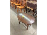 Pie Crust Spooled Leg Side Table