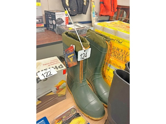 New Kamik Insulated Rubber Boots