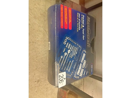 New Mastercraft 205 Piece Tool Set