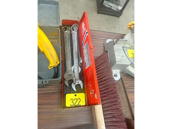 5 Snap On Wrenches
