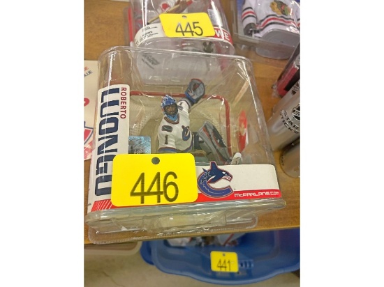 Roberto Luongo Figurine