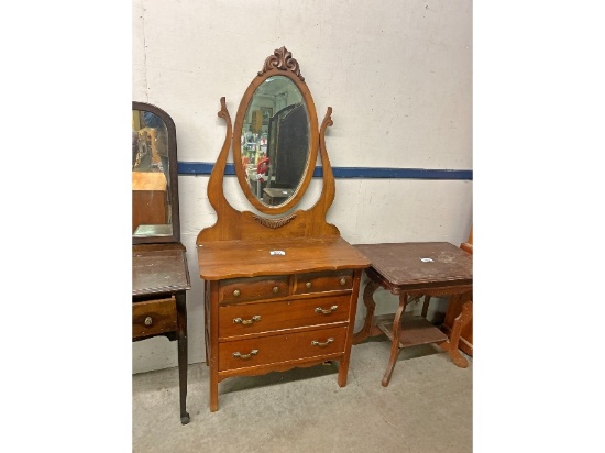 Dresser