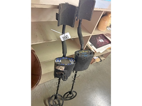 2 Metal Detectors - Not Tested