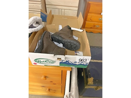 Martins Size 8 Boots - New