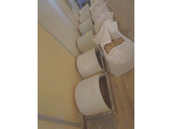6 Nesting Boxes