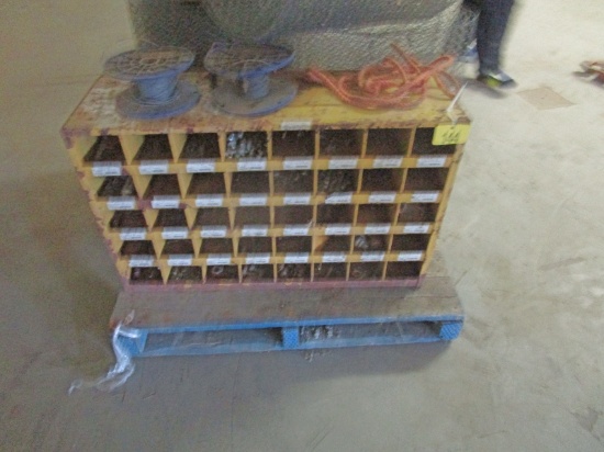 40 Compartment Bolt Bin