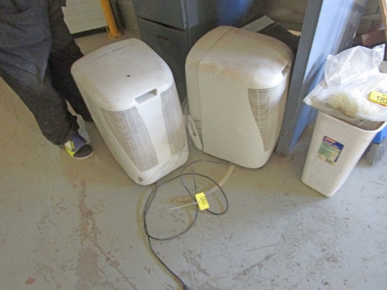 2 Dehumidifiers - Working