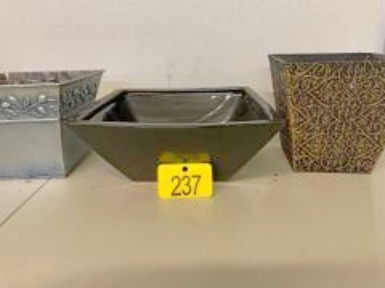 Pots