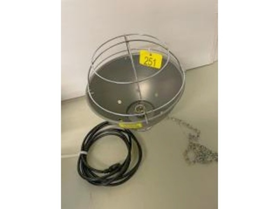 Heat Lamp - Needs Bulb