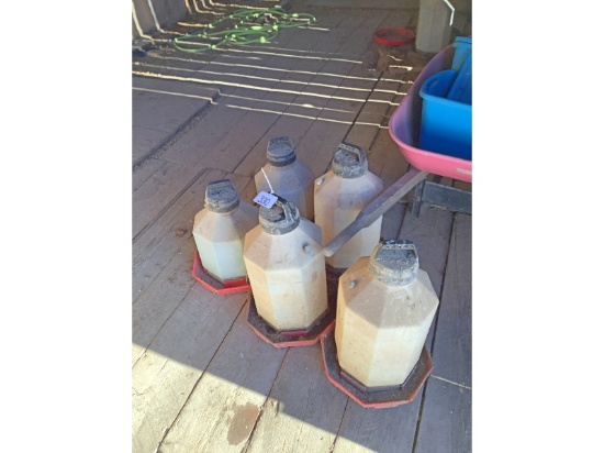 5 Hen Waterers