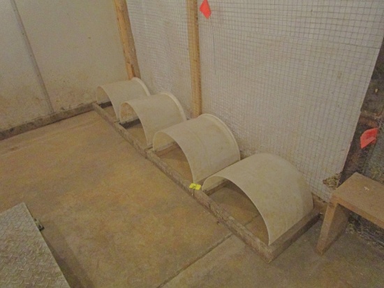 4 Nesting Boxes