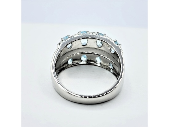 Sterling Silver Natural Blue Topaz (1.68ct) Ring