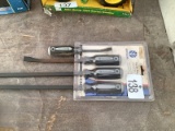 New Holland Pry Bar Set