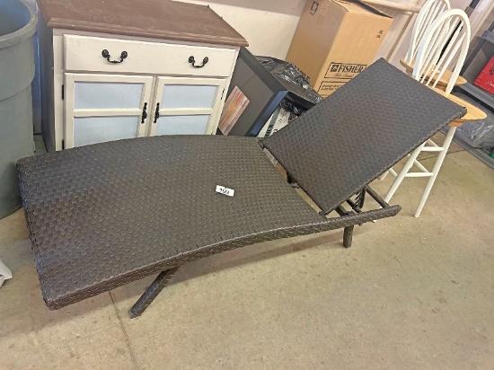 New Lounger