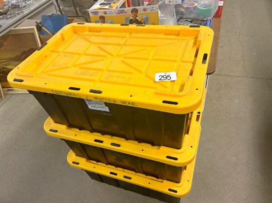 3 Empty Totes