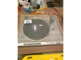 Hitachi Turntable - Untested