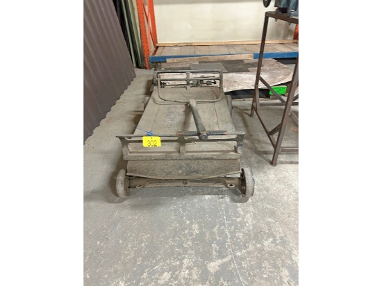 National 2000 Lb. Antique Platform Scale with Weights