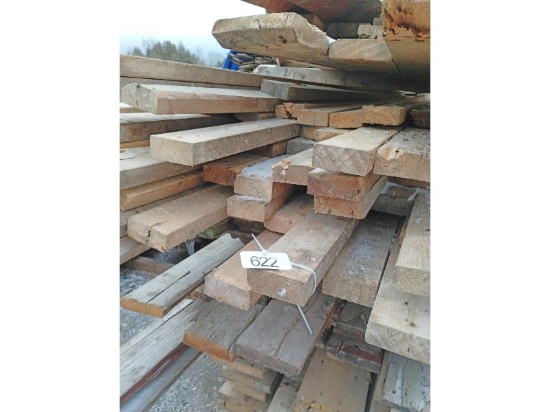 Approximately 100 Used 2x4s Mostly 12' Plus Some 2x10s