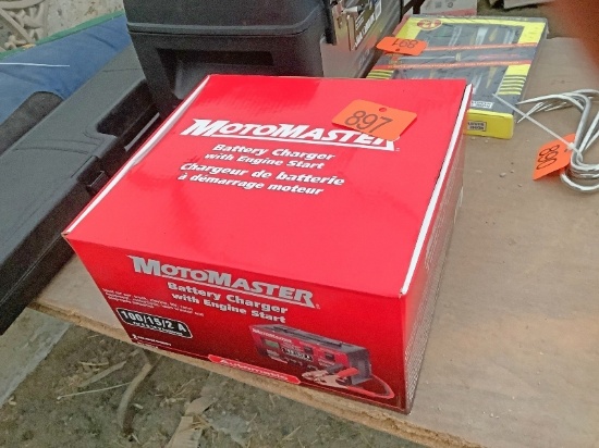 New MotoMaster Battery Charger
