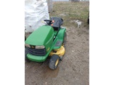 John Deere LT166 Lawn Mower -38