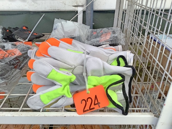 6 Pairs of Endura Gloves - 1 Size 2XL and 5 Size L