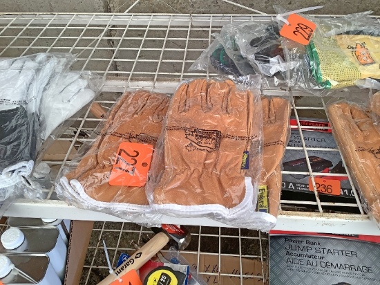 3 Pairs of Endura Superior Gloves - Size L