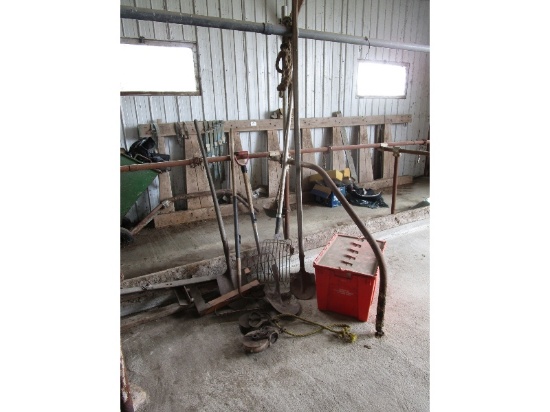 2 Forks, Rake Hole, 2 Pulleys, Steel Bracket, Etc.