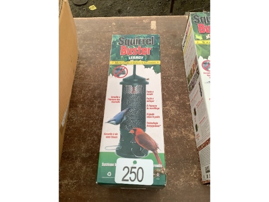New Squirrel Buster Feeder