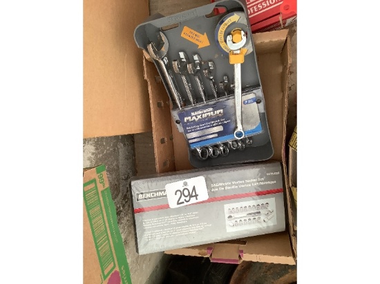 New Mastercraft Wrench Set & Socket Set