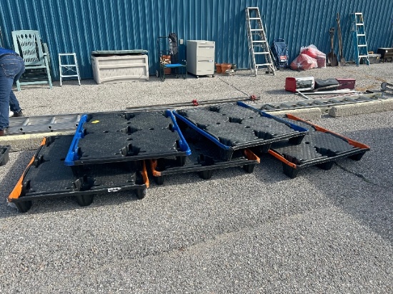 5 Plastic Skids
