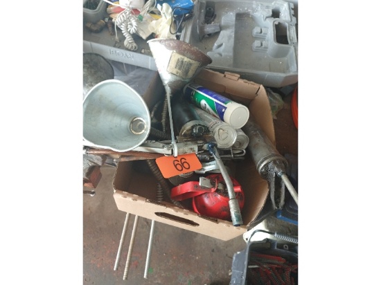 Grease Guns, Grease & Oil Cans