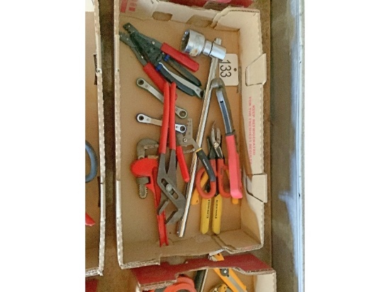Box of Pliers & 3/4" Bar