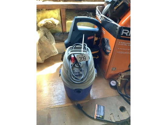 Small Shop Vacs