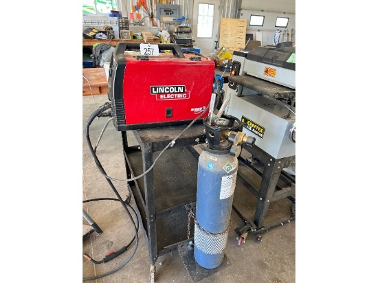 Lincoln 180 Mig Pak Welder Like New With Tank & Wire