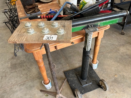2 Roller Stands