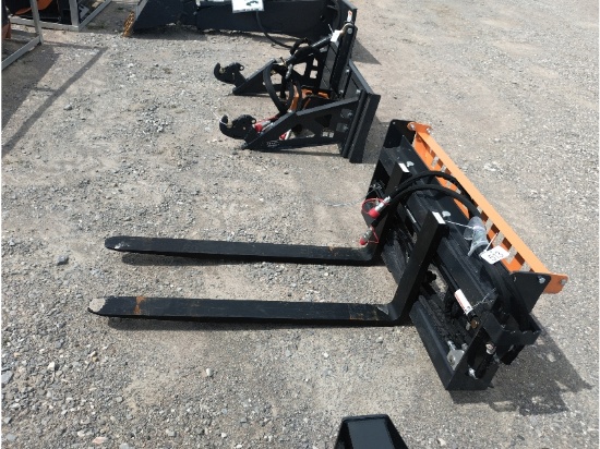 New Wolverine 3300lb Hydraulic Adjustable Skid Steer Pallet Fork