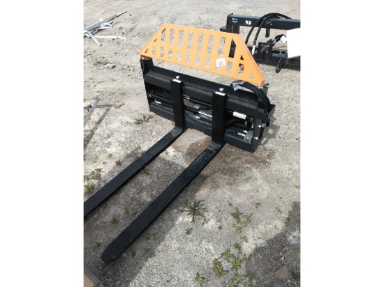 New Wolverine 3300lb Hydraulic Adjustable Skid Steer Pallet Fork