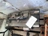 Router & Table