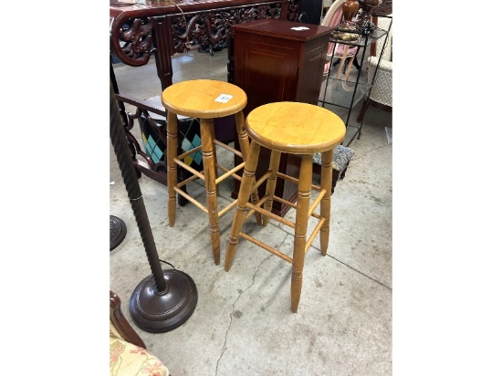 2 Stools