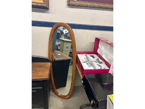 Oval Mirror