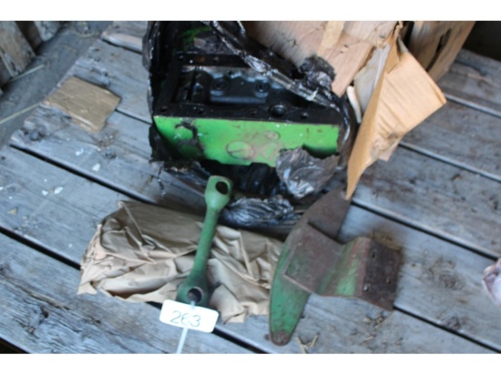 John Deere Dual Hydraulic Valve For 520-730