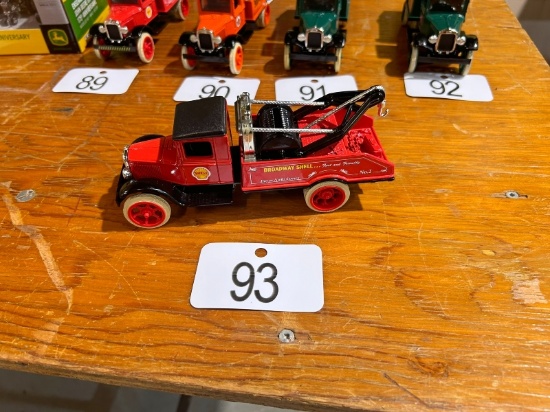 Ertl Schell Die Cast Tow Truck