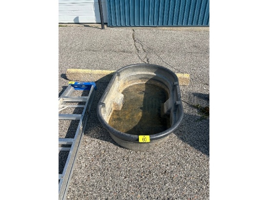 Rubbermaid Water Trough