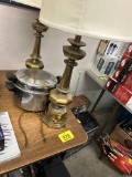 2 Lamps & Pot