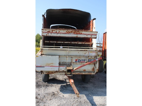 Dion 1016 Forage Wagon