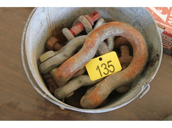 Pail of Clevises
