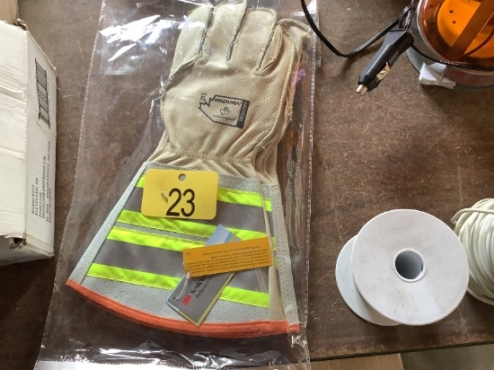 New XL Endura Gloves
