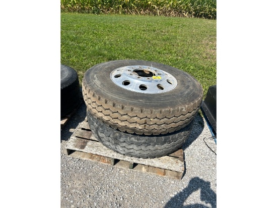 Bridgestone 12R24.5 M843 Tires with 10 Bolt Aluminum Rims